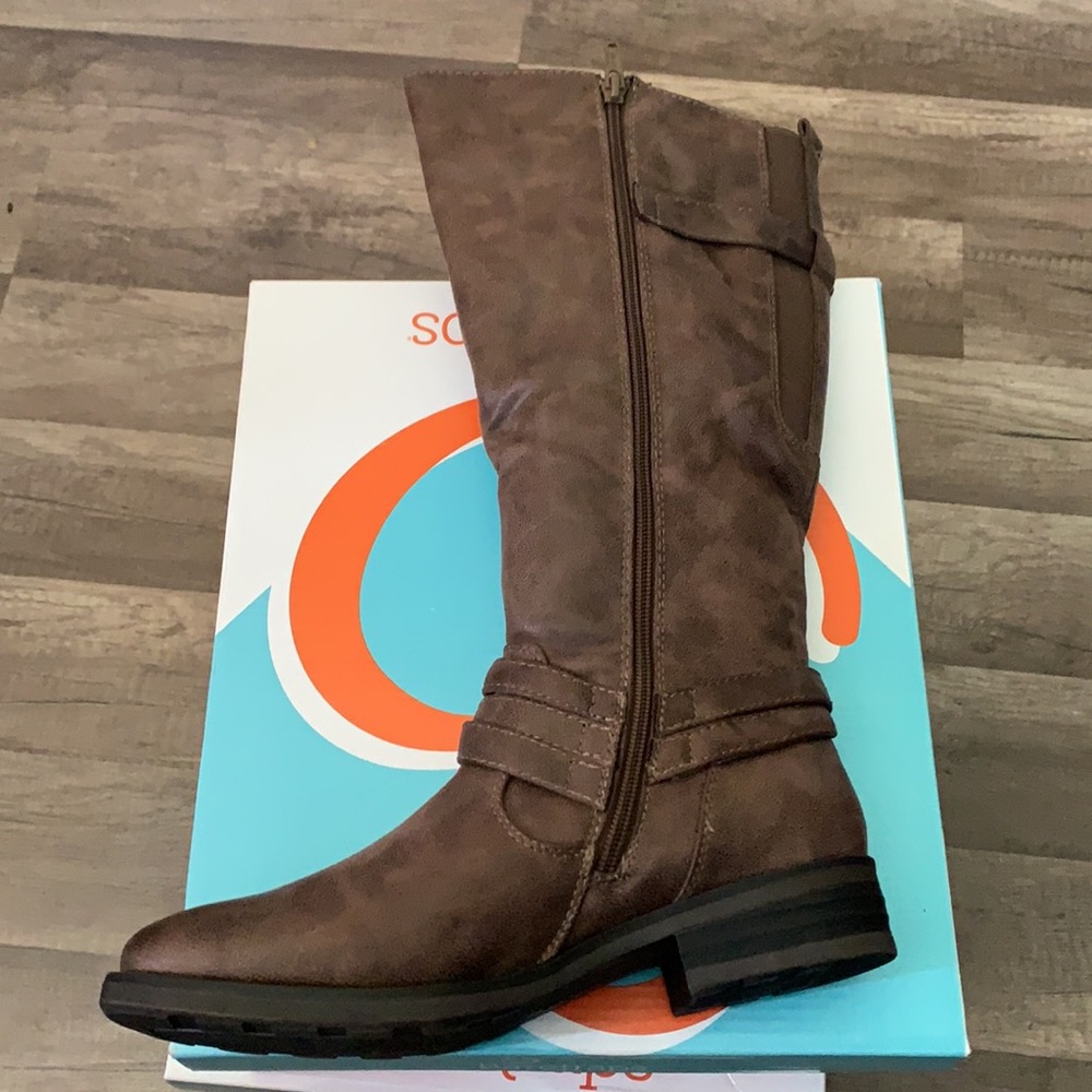 BareTraps Alysha Wide Calf Knee High BootsMushroom - Picture 3 of 6